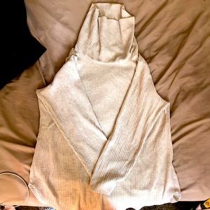 Turtle neck sweatshirt